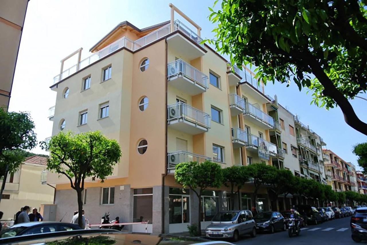 Colibri Apartments Diano Marina Zewnętrze zdjęcie